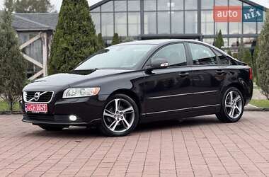 Седан Volvo S40 2012 в 