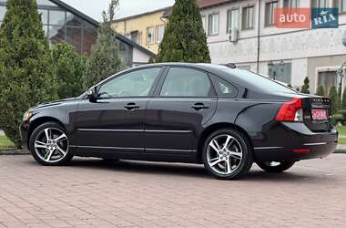 Седан Volvo S40 2012 в 