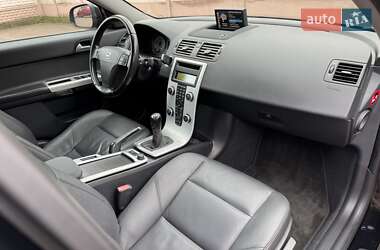 Седан Volvo S40 2012 в 