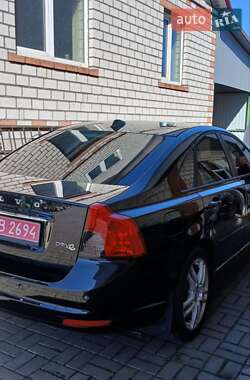 Седан Volvo S40 2012 в 