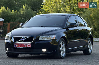 Седан Volvo S40 2012 в 