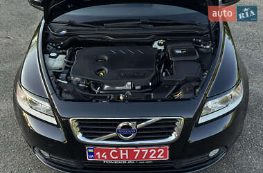Седан Volvo S40 2012 в 
