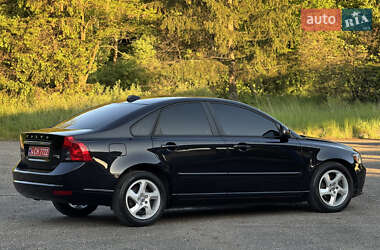 Седан Volvo S40 2012 в 