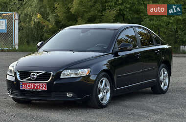 Седан Volvo S40 2012 в 