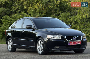 Седан Volvo S40 2012 в 