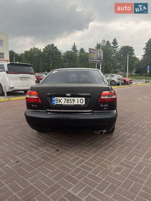 Седан Volvo S40 2004 в Рівному
