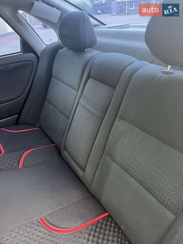 Седан Volvo S40 2004 в Рівному