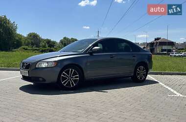 Volvo S40 2010