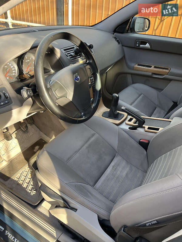 Седан Volvo S40 2007 в Измаиле