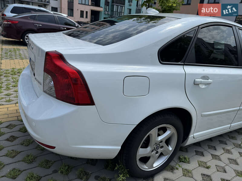 Седан Volvo S40 2012 в Києві