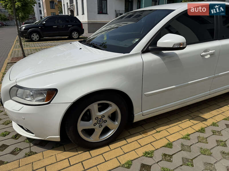 Седан Volvo S40 2012 в Києві