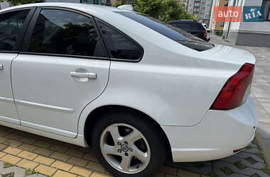 Седан Volvo S40 2012 в 