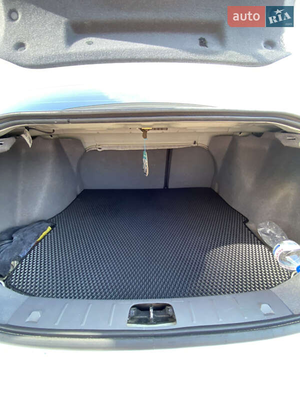 Седан Volvo S40 2009 в Нетешине