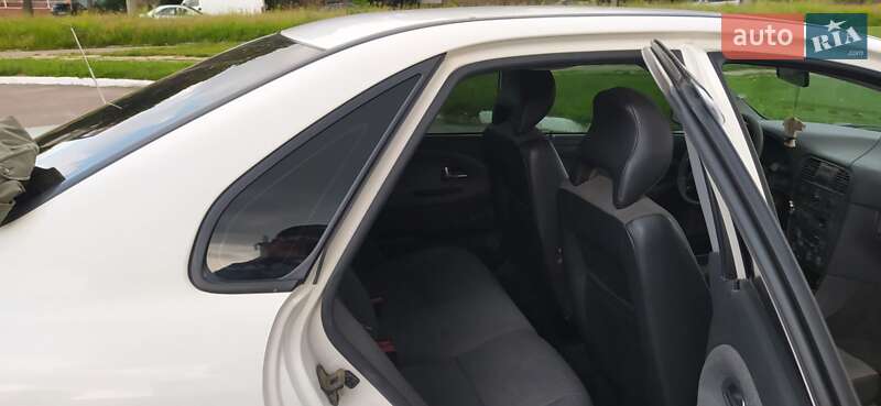 Седан Volvo S40 2001 в Ровно