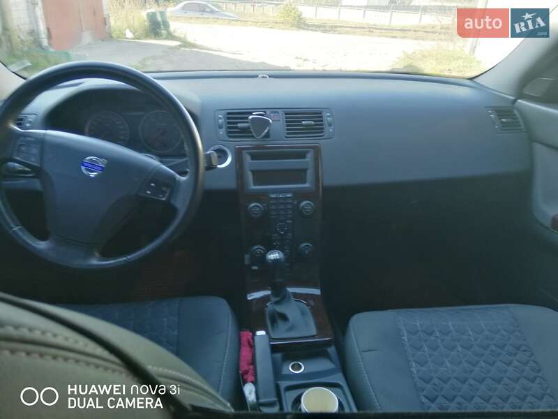 Седан Volvo S40 2007 в Вараше
