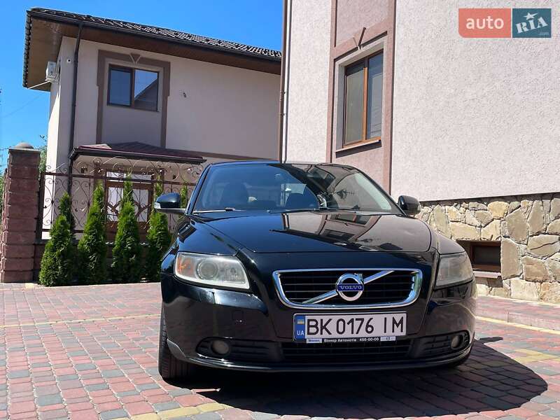 Volvo S40 2010