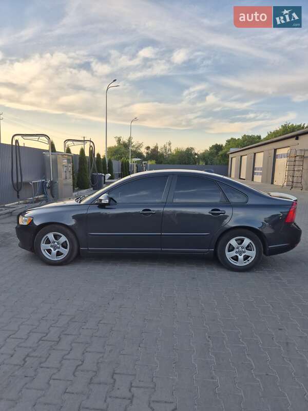 Седан Volvo S40 2009 в Шептицькому