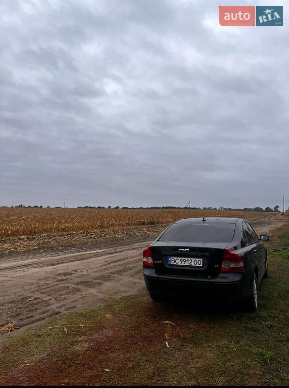 Седан Volvo S40 2004 в Киеве
