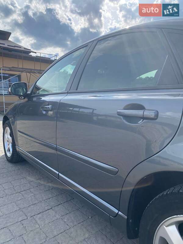 Седан Volvo S40 2011 в Копичинці