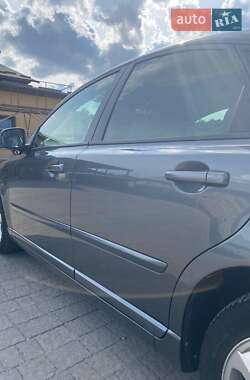 Седан Volvo S40 2011 в 
