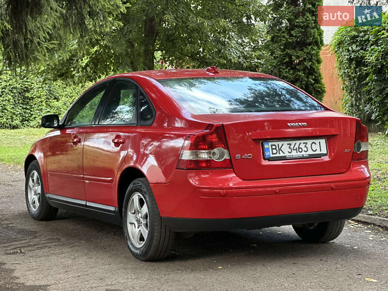 Седан Volvo S40 2007 в Дубно