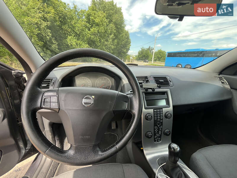 Седан Volvo S40 2006 в Украинке
