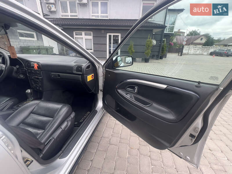 Седан Volvo S40 2003 в Нововолынске