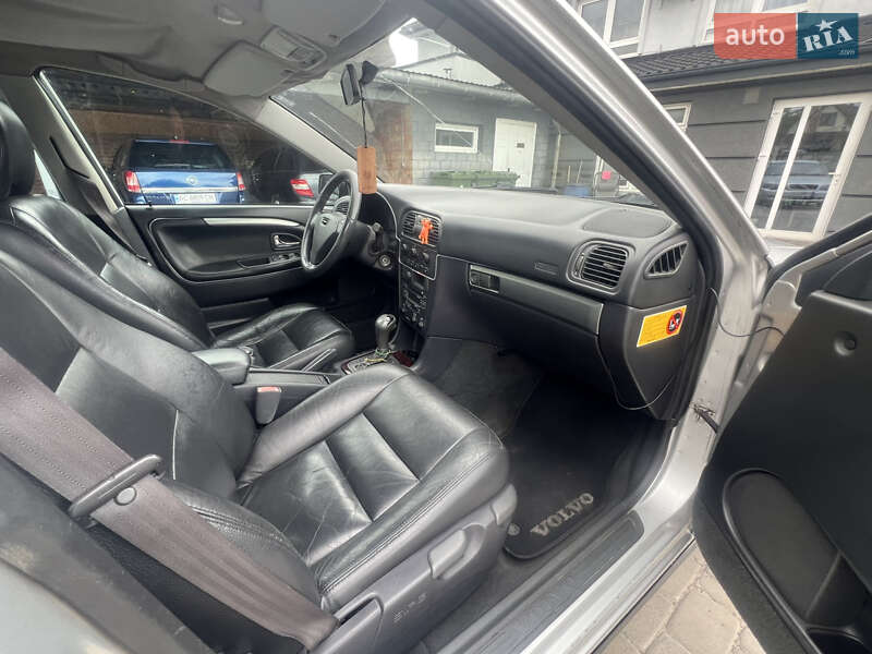 Седан Volvo S40 2003 в Нововолынске