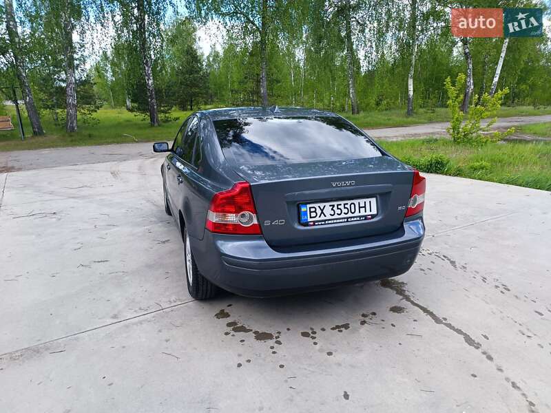 Седан Volvo S40 2006 в Славуті