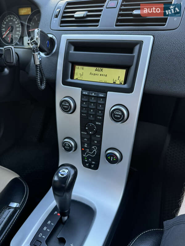 Седан Volvo S40 2012 в Запоріжжі