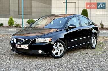 Седан Volvo S40 2011 в Стрию