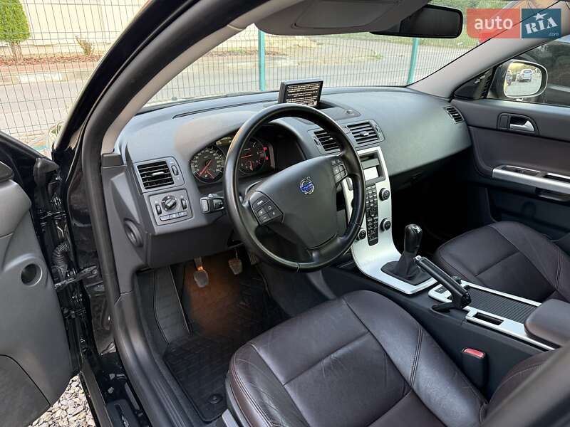 Седан Volvo S40 2011 в Стрию фото 25 Седан Volvo S40 2011 в Стрию