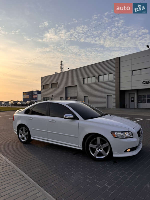 Седан Volvo S40 2008 в Львові