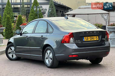 Седан Volvo S40 2011 в 