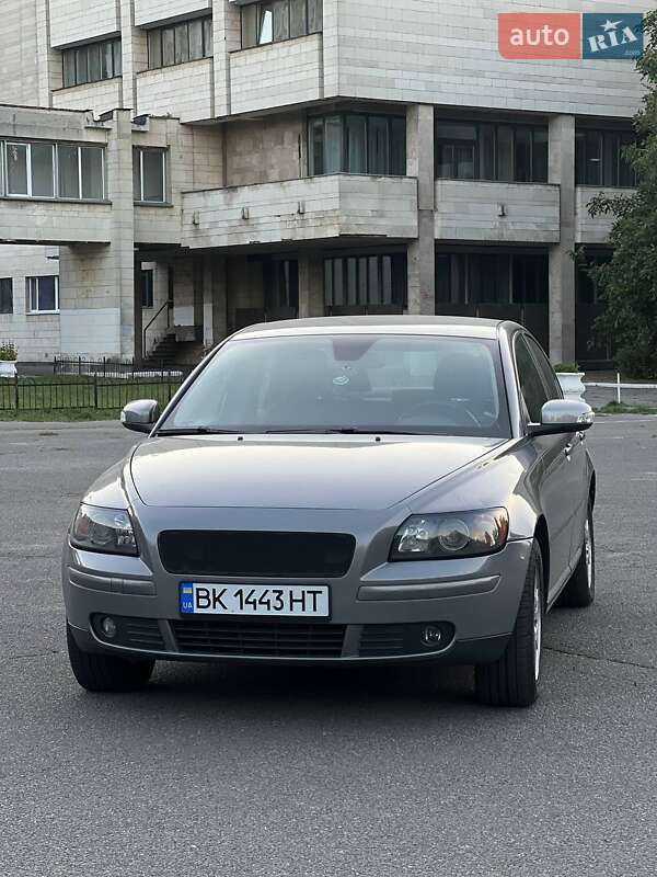 Седан Volvo S40 2006 в Киеве