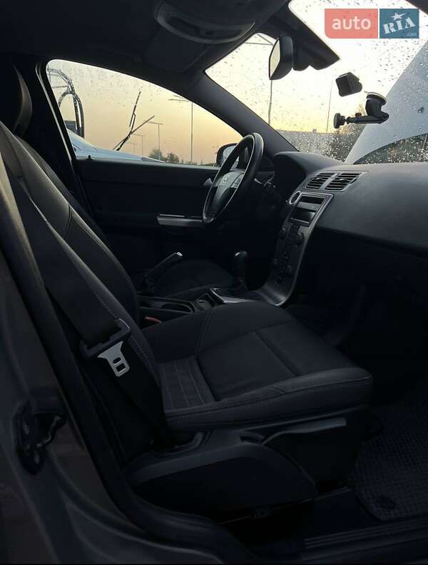 Седан Volvo S40 2006 в Киеве
