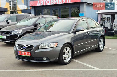 Седан Volvo S40 2011 в 