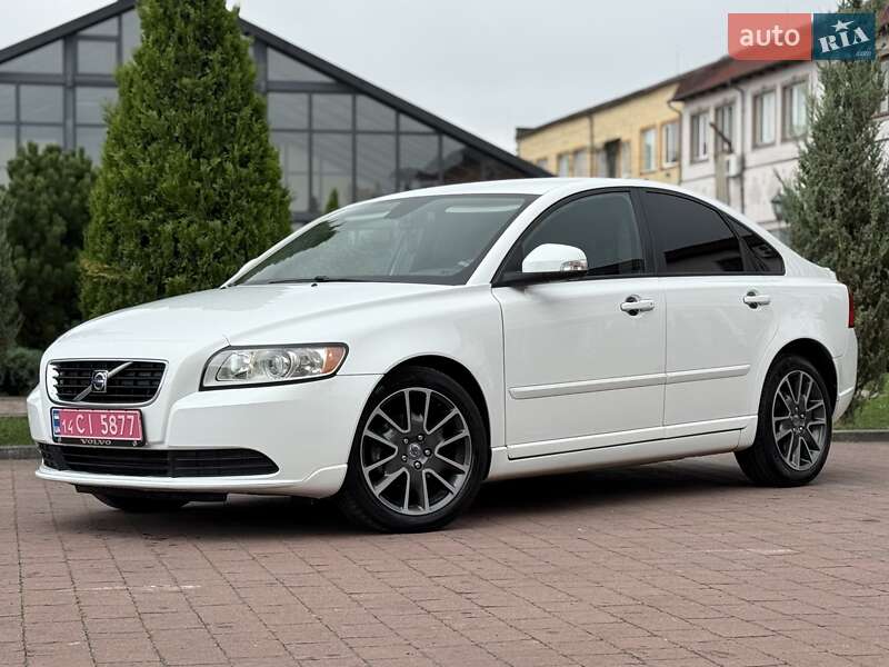 Седан Volvo S40 2010 в Стрые