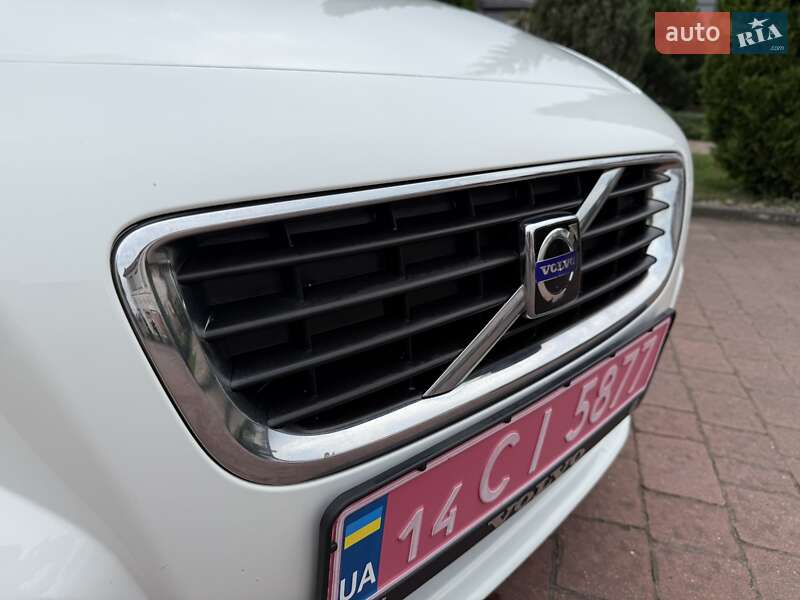 Седан Volvo S40 2010 в Стрые