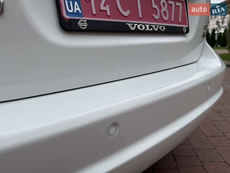 Седан Volvo S40 2010 в Стрые