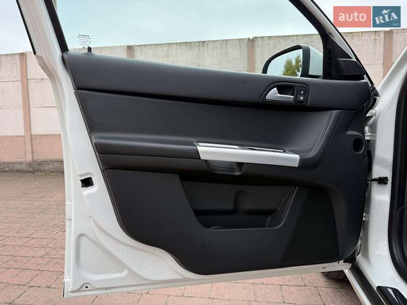 Седан Volvo S40 2010 в Стрые