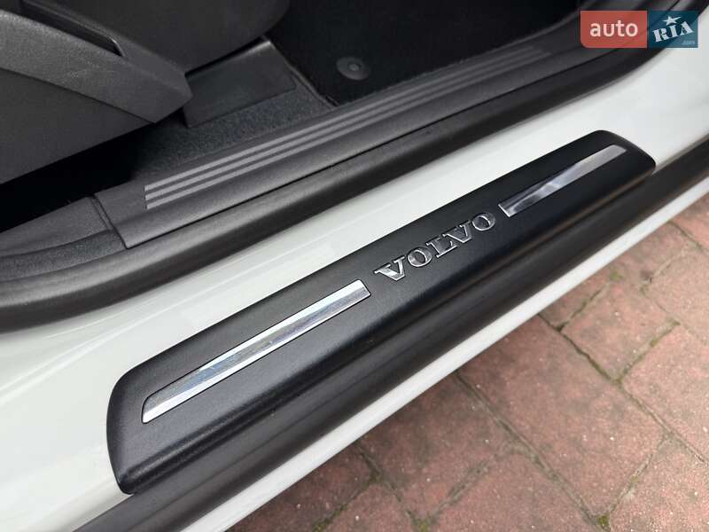 Седан Volvo S40 2010 в Стрые