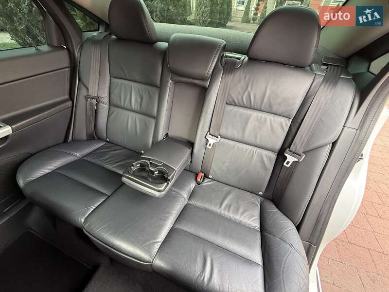 Седан Volvo S40 2010 в Стрые