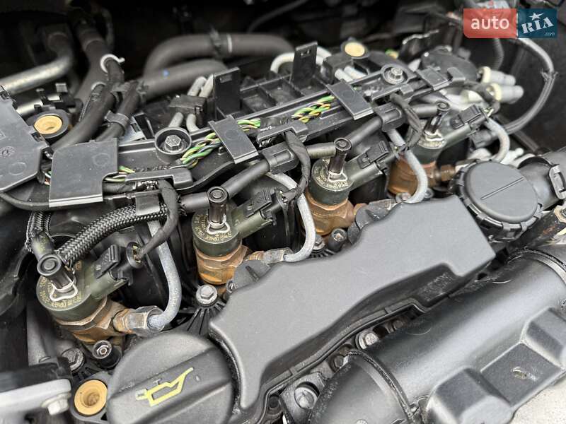 Седан Volvo S40 2010 в Стрые