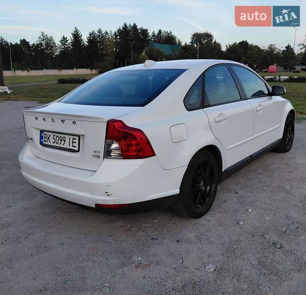 Седан Volvo S40 2009 в Києві