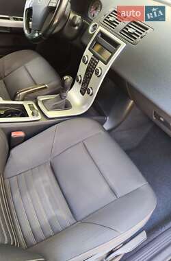 Седан Volvo S40 2010 в 