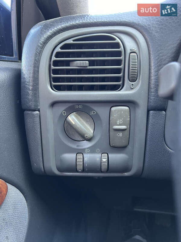 Седан Volvo S40 1997 в Звягеле фото 39 Седан Volvo S40 1997 в Звягеле