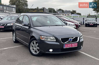 Седан Volvo S40 2012 в 