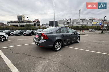Седан Volvo S40 2012 в 