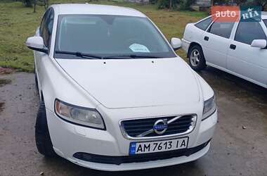 Седан Volvo S40 2012 в Житомире